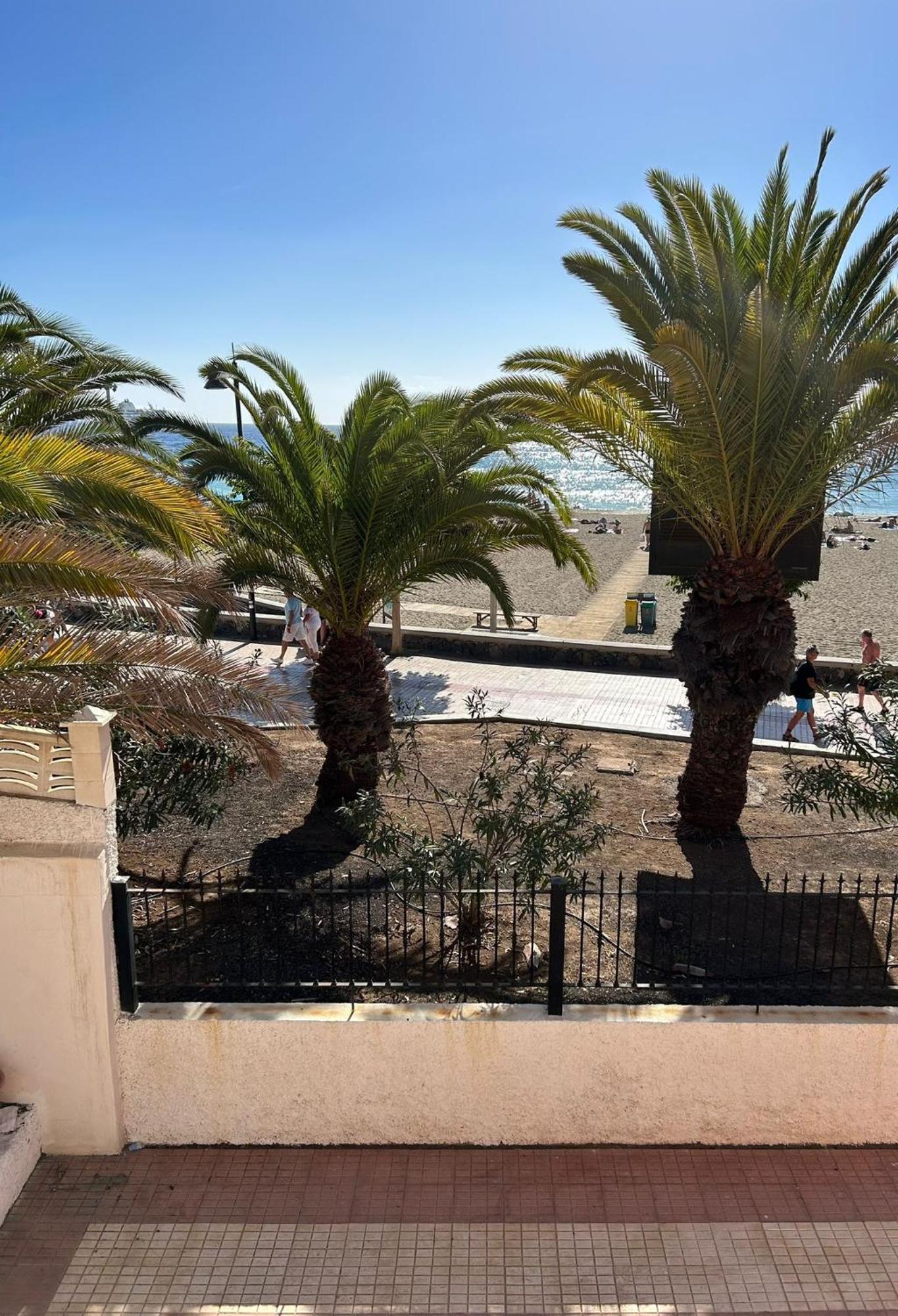 Prime Beachfront Location, Free Parking, Steps To The Sand Los Cristianos  Exterior photo