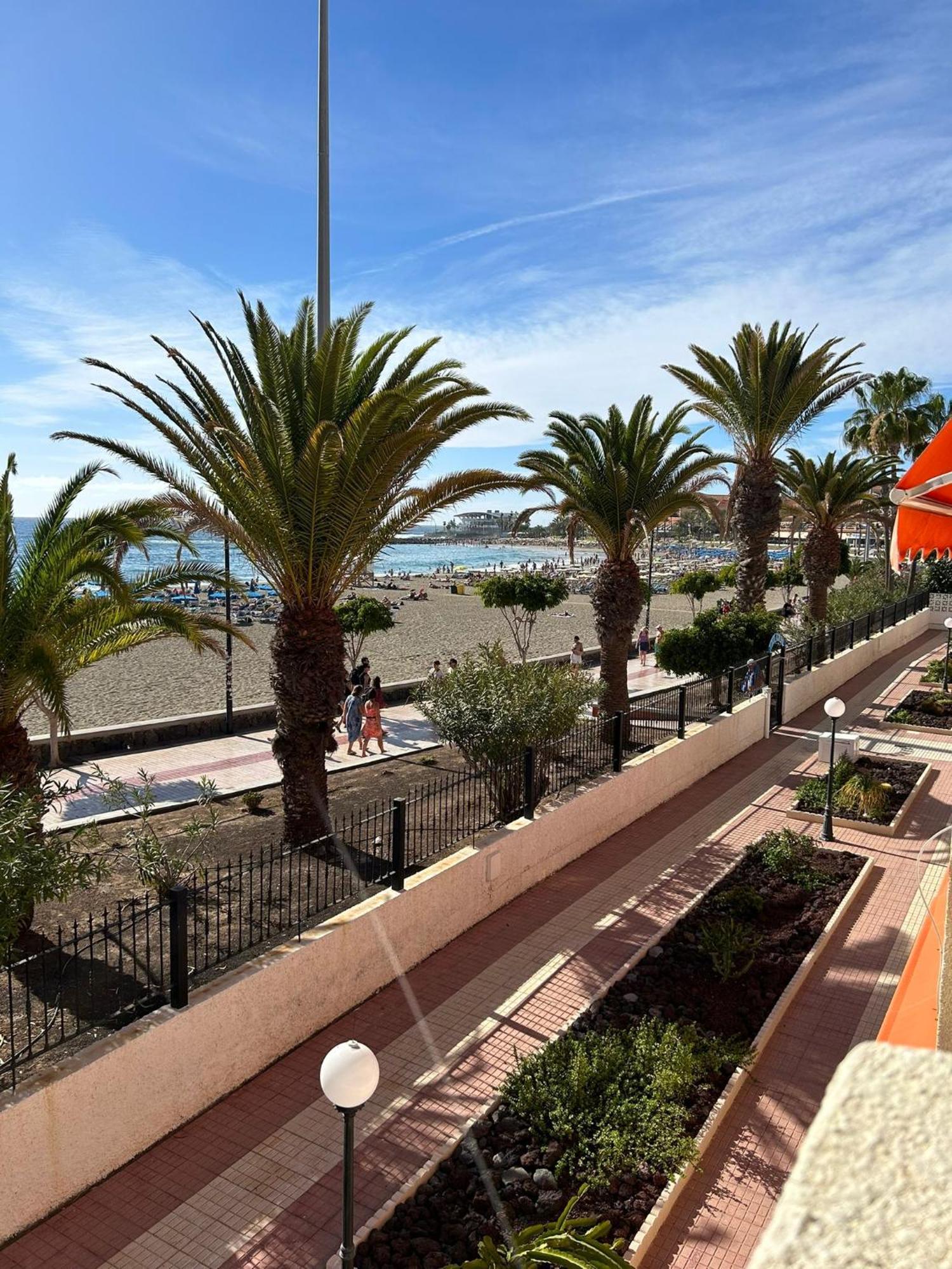 Prime Beachfront Location, Free Parking, Steps To The Sand Los Cristianos  Exterior photo